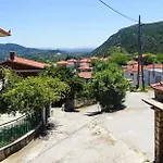 Petrino Minimal Ferienhaus Dhendra