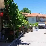 Ferienhaus Petrino Minimal Dhendra